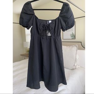 NWT H&M Mini Dress With Cutout